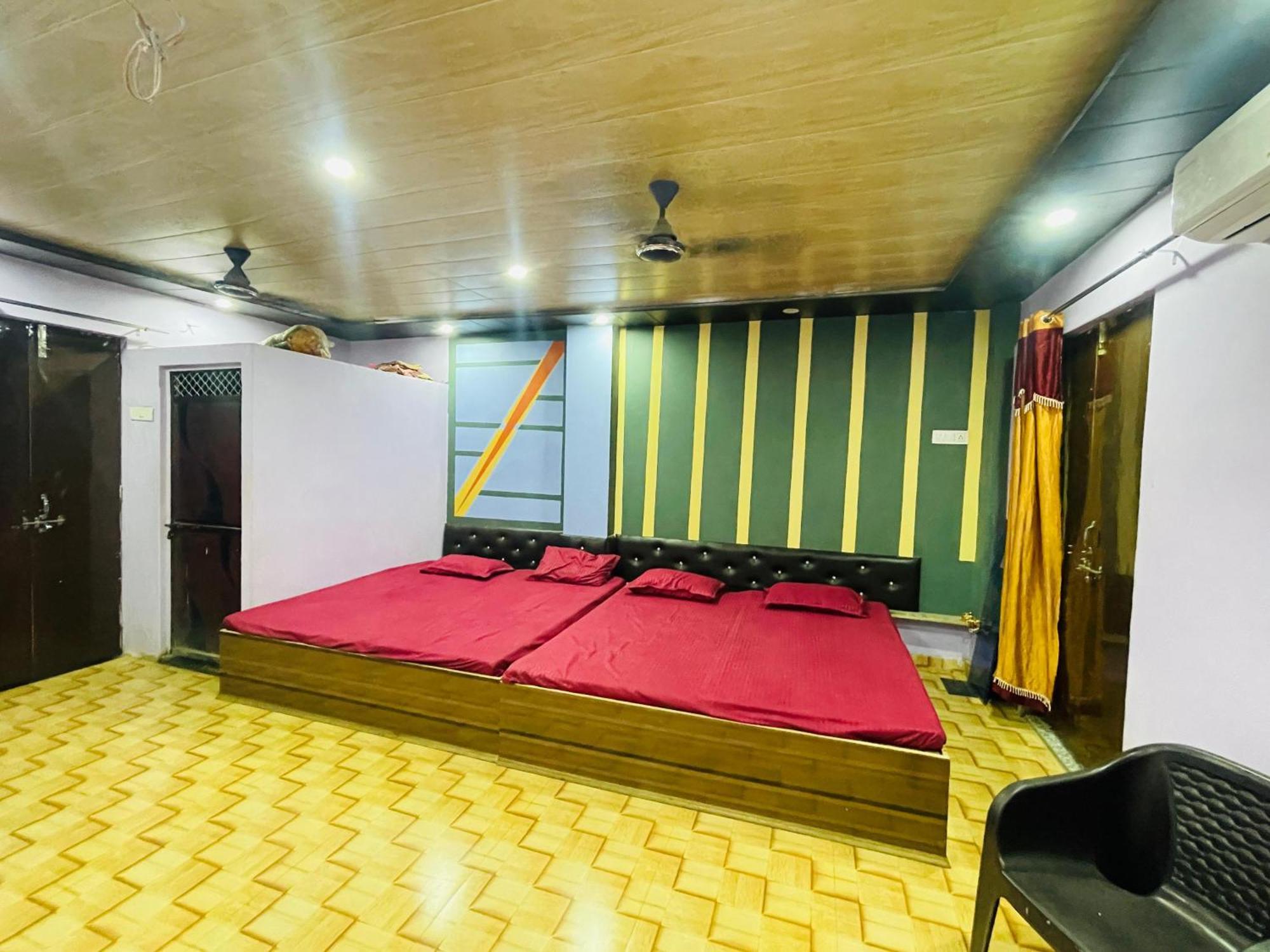 Kailash Inn Guest House فاراناسي المظهر الخارجي الصورة